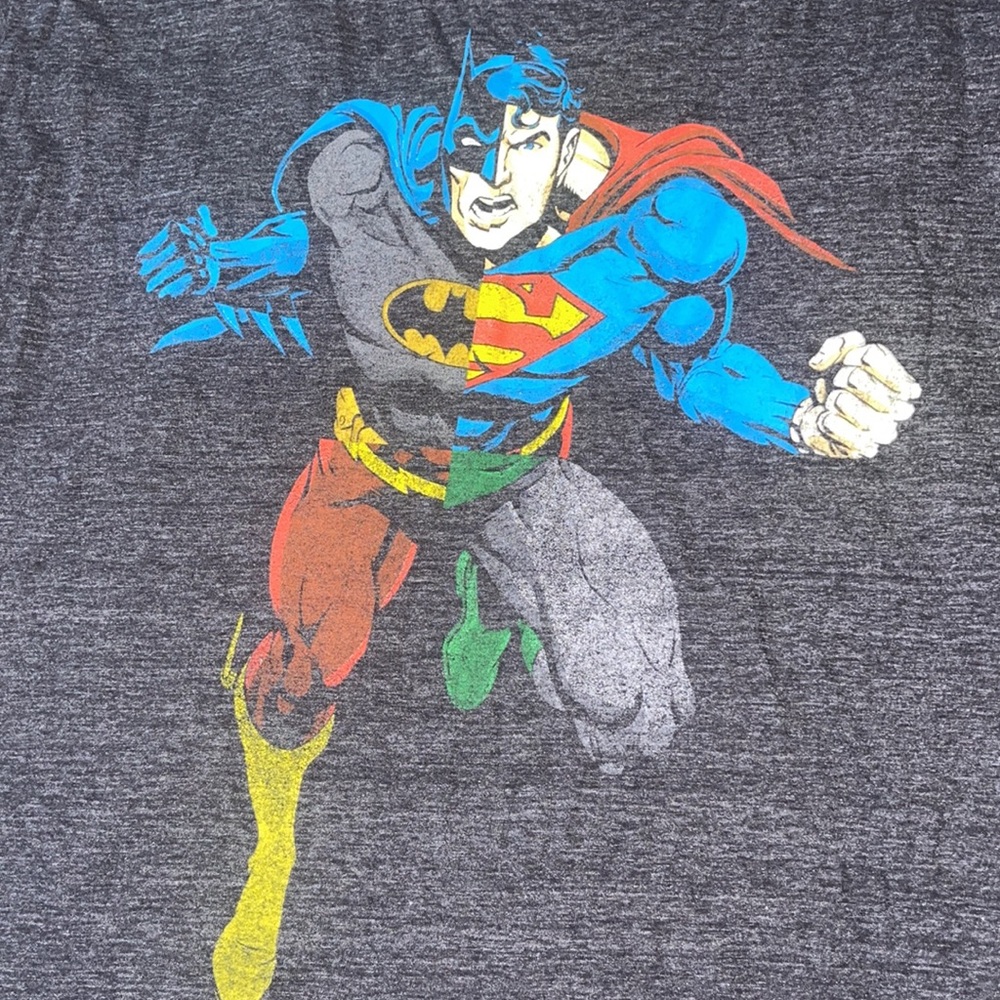 DC Justice League Tshirt L. Superman,Batman,Aquaman,Flash combo character. C2 - Picture 2 of 3